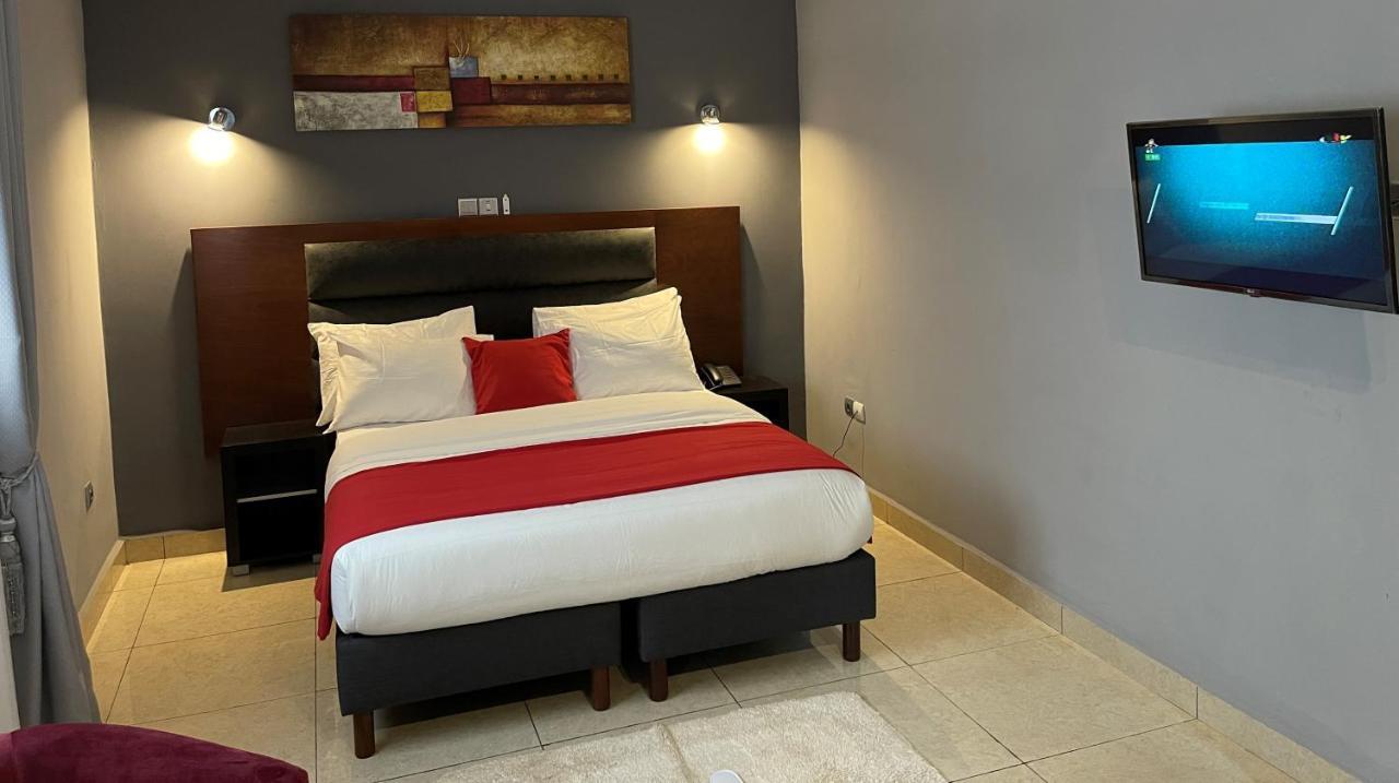La Rochelle Hotel Yaoundé Eksteriør bilde