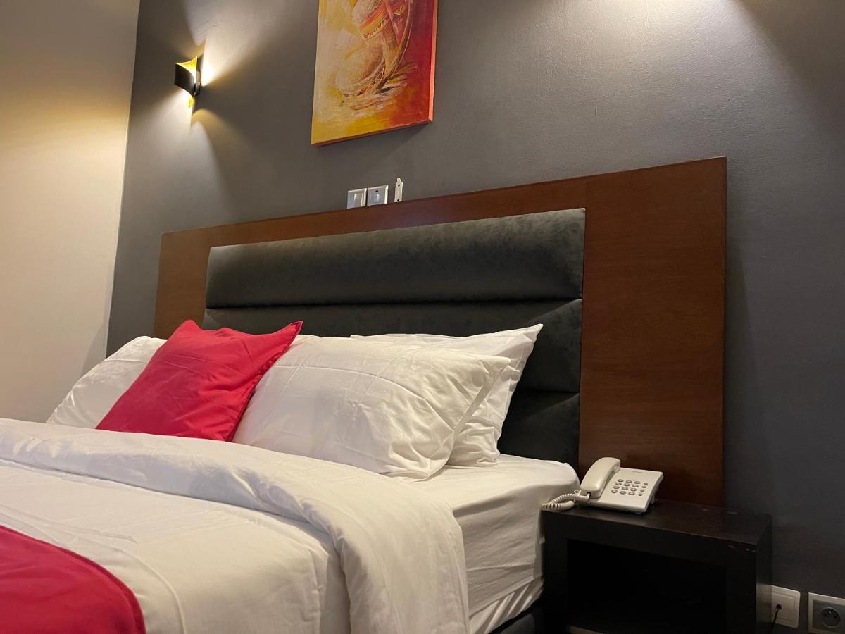 La Rochelle Hotel Yaoundé Eksteriør bilde
