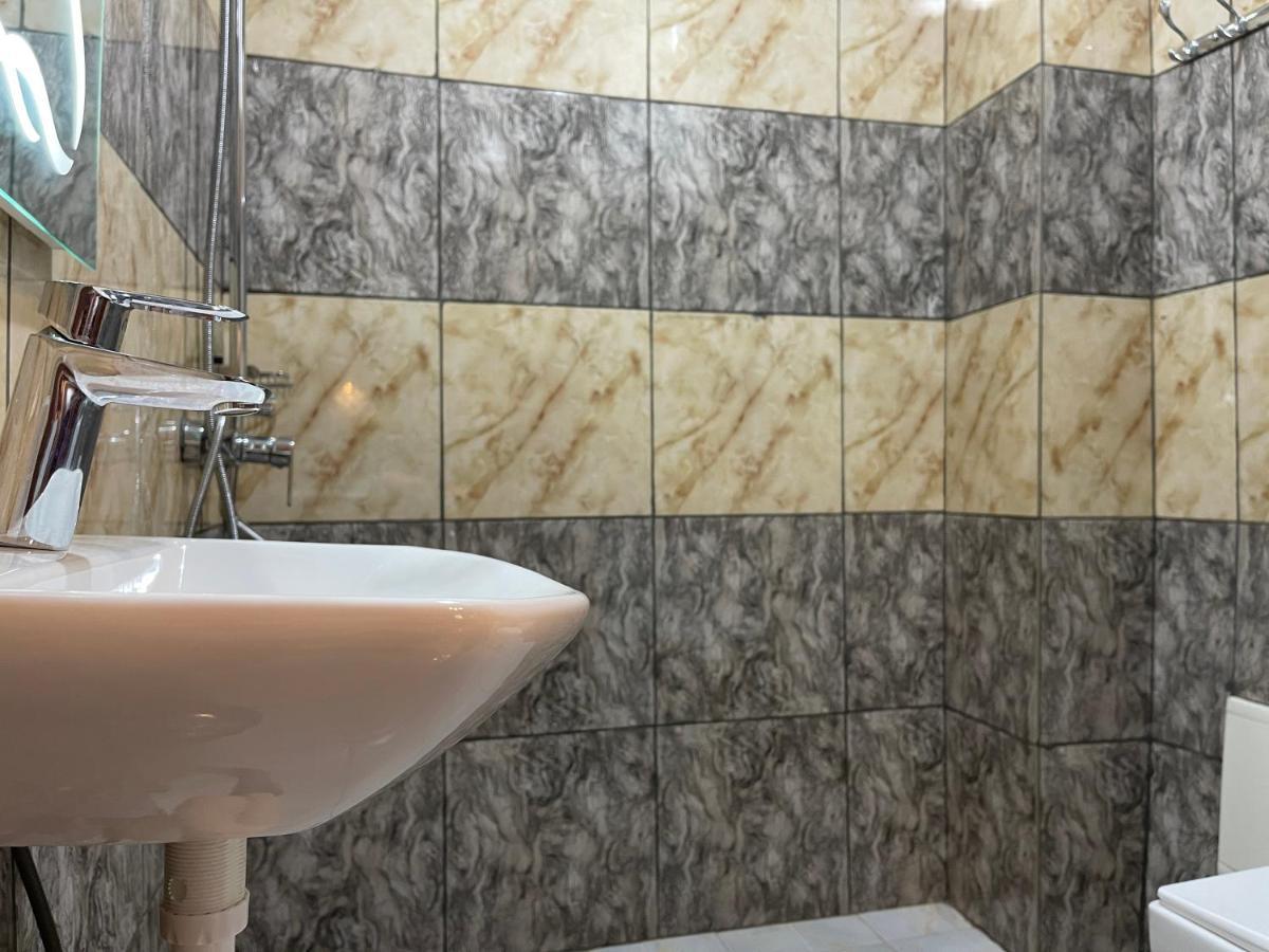 La Rochelle Hotel Yaoundé Eksteriør bilde