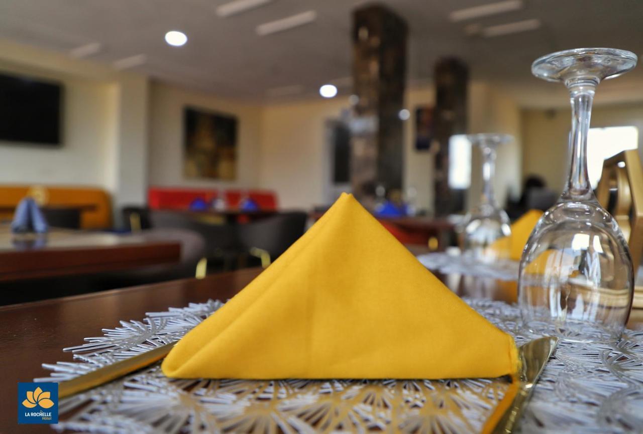 La Rochelle Hotel Yaoundé Eksteriør bilde