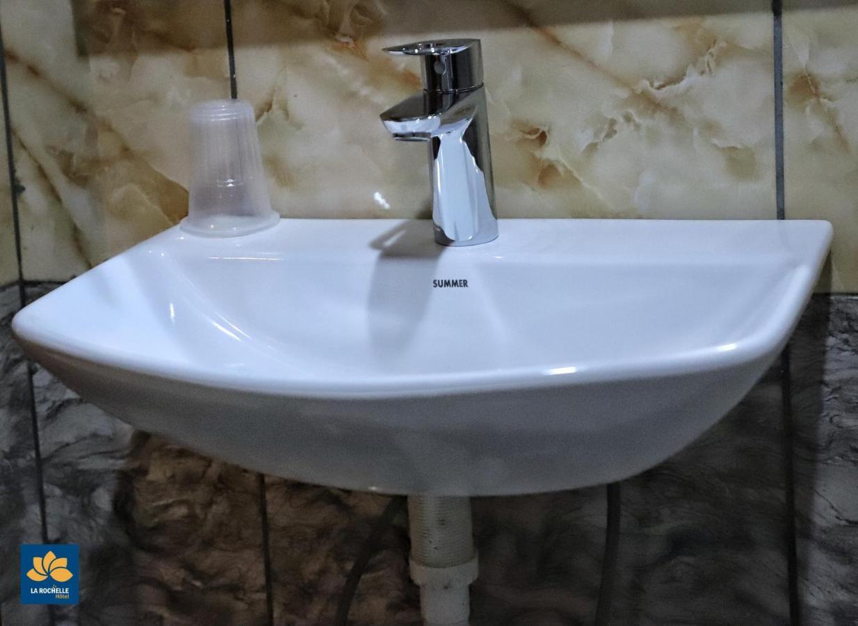 La Rochelle Hotel Yaoundé Eksteriør bilde