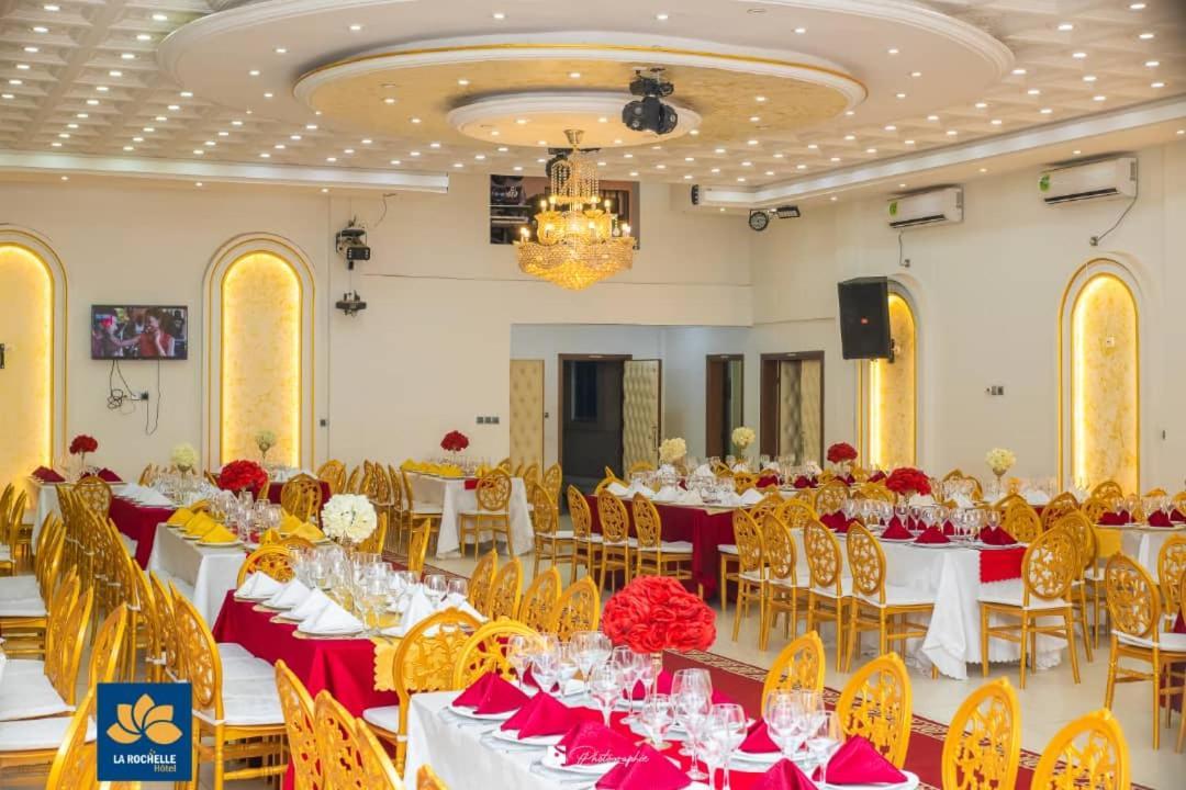 La Rochelle Hotel Yaoundé Eksteriør bilde