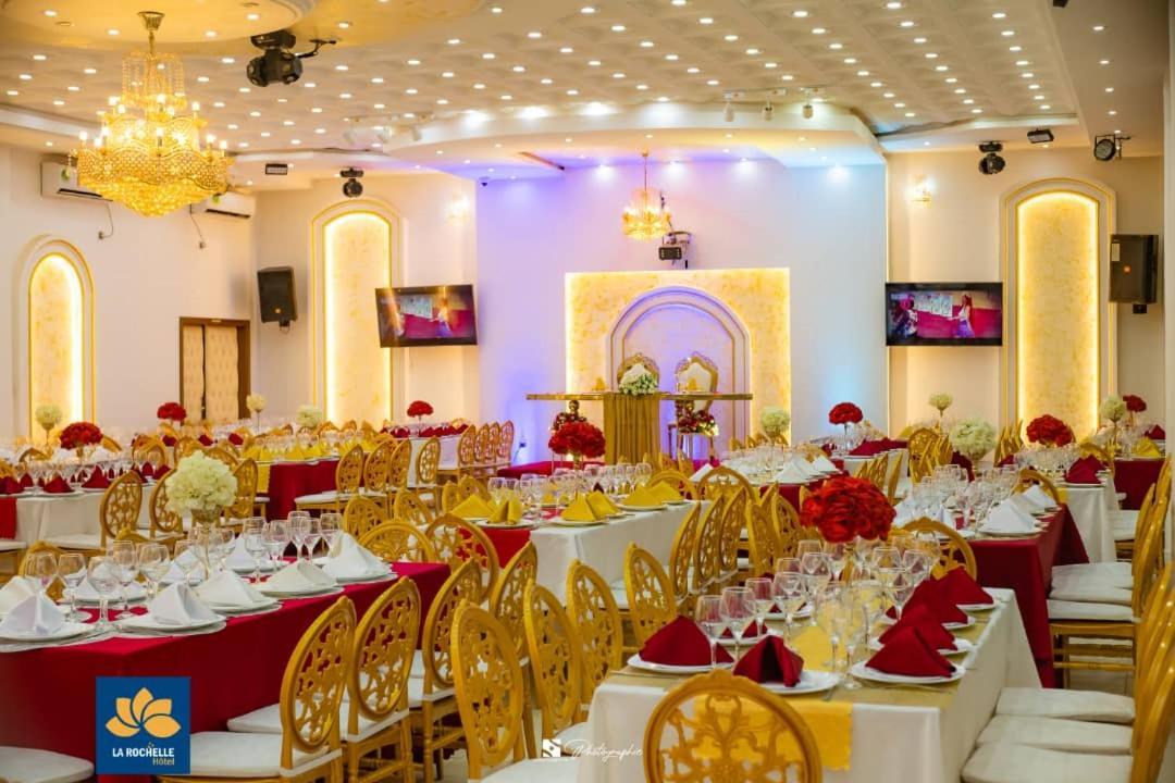 La Rochelle Hotel Yaoundé Eksteriør bilde